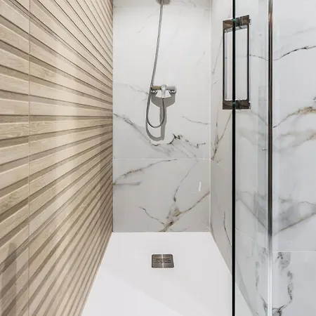 Design In Nervion, Bajo A1 * Sewilla